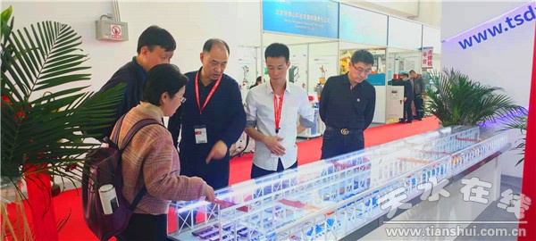 北交大刘峰一行参观天水锻压集团展台 深化技术交流